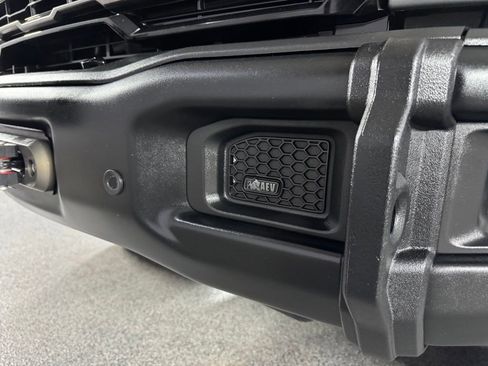 Used 2024 GMC Sierra 1500 AT4X image 27