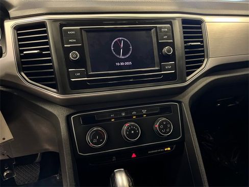 Used 2018 Volkswagen Atlas S image 24