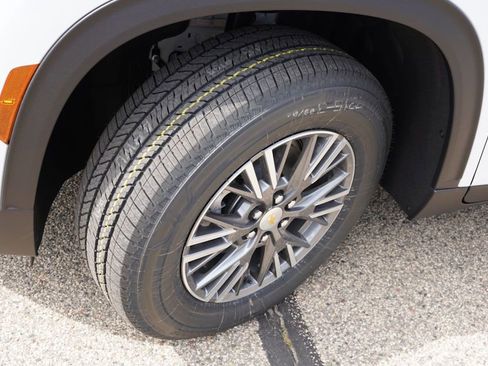 New 2026 Chevrolet Traverse LT w/ Driver Confidence Package image 9