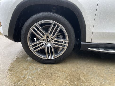 Certified 2021 Mercedes-Benz GLS 450 4MATIC image 17