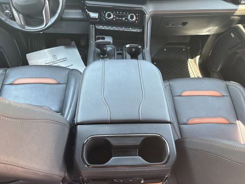 Used 2024 GMC Sierra 1500 AT4 w/ Technology Package AWD/4WD image 34