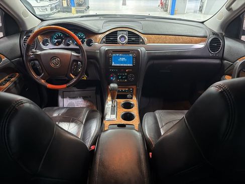 Used 2008 Buick Enclave CXL w/ Entertainment Package #3 image 28