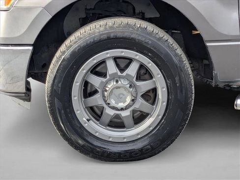 Used 2011 Ford F150 XLT w/ XLT Chrome Pkg image 22