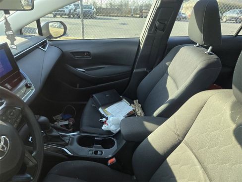 Used 2024 Toyota Corolla LE image 7