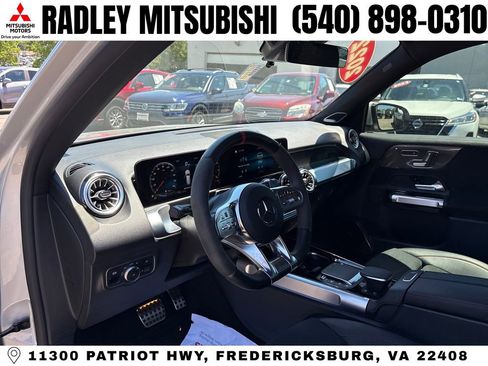 Used 2023 Mercedes-Benz GLB 35 AMG 4MATIC image 4