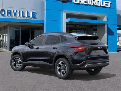 New 2026 Chevrolet Trax LT FWD image 3