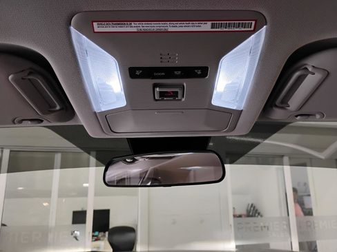 Used 2021 Toyota RAV4 XLE image 20