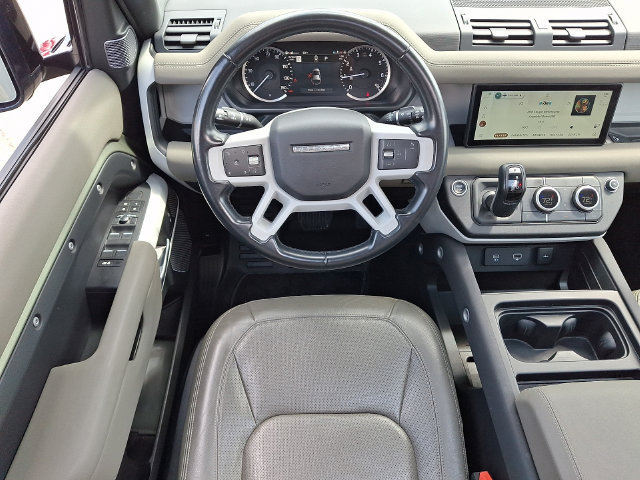 Used 2023 Land Rover Defender 110 SE AWD/4WD image 3