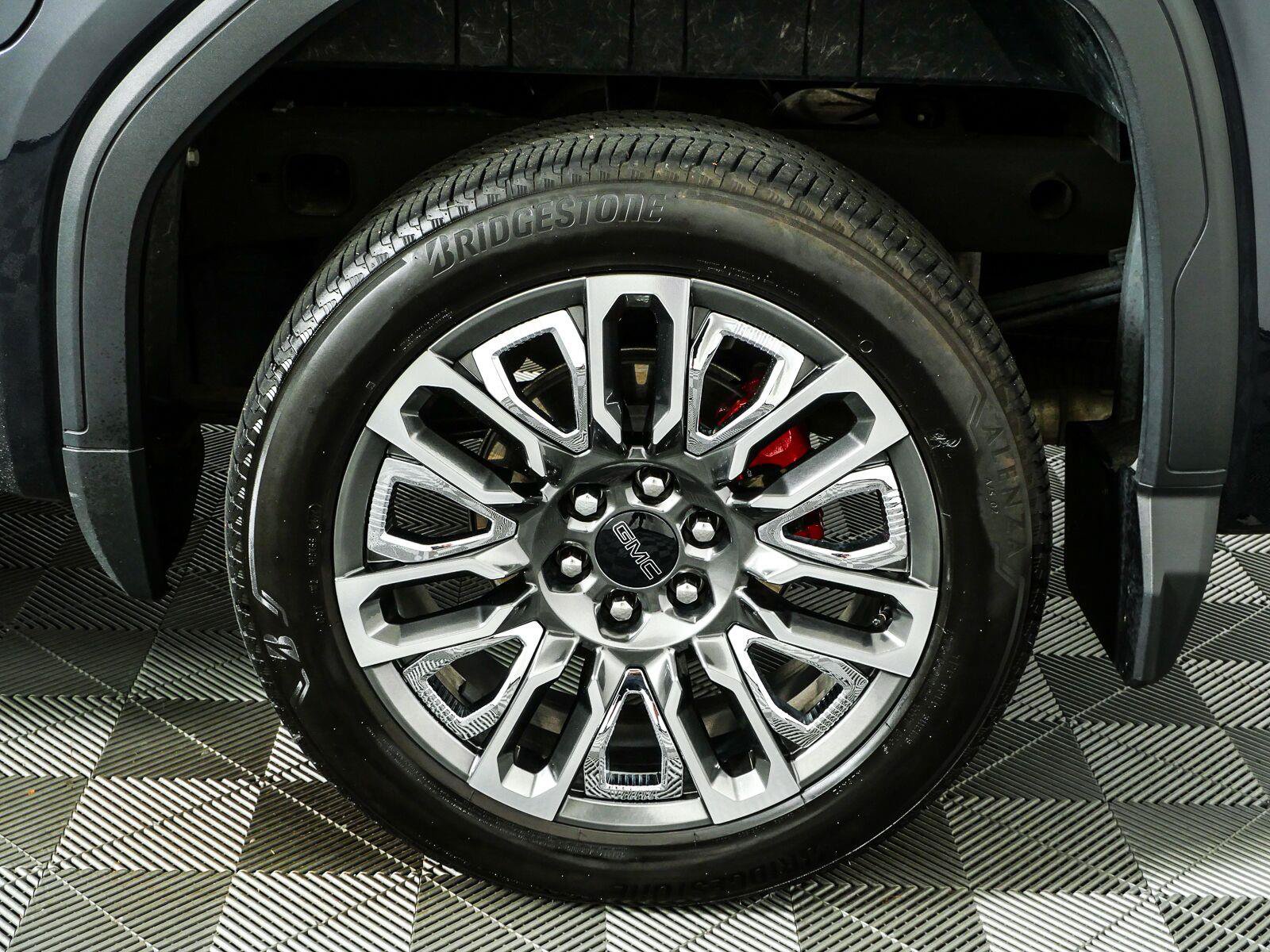 Used 2024 GMC Sierra 1500 Denali Ultimate AWD/4WD image 37