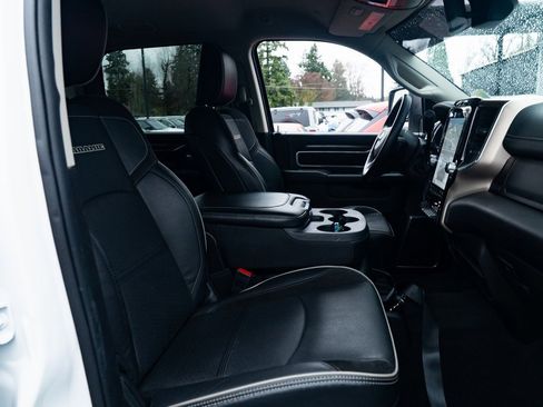 Used 2024 RAM 2500 Laramie image 25