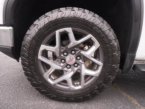 Used 2023 GMC Sierra 1500 SLT w/ SLT Premium Package image 44