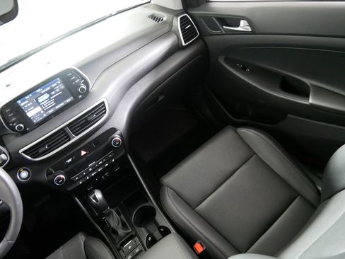 Used 2021 Hyundai Tucson Limited image 11