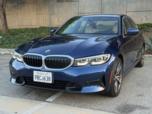 Used 2019 BMW 330i Sedan w/ Convenience Package RWD image 3