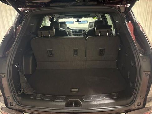 Used 2023 Buick Enclave Avenir w/ Avenir Technology Package image 30
