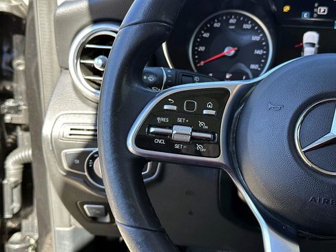 Used 2021 Mercedes-Benz GLC 300 image 27