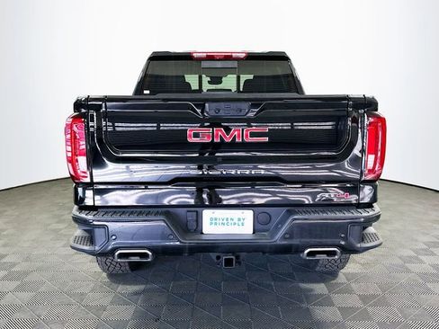 Used 2024 GMC Sierra 1500 AT4 w/ Technology Package image 7