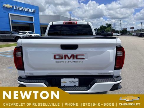 Used 2024 GMC Canyon Elevation w/ Trailering Package AWD/4WD image 5