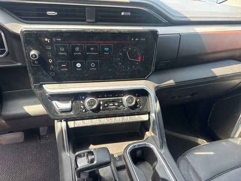 Certified 2023 GMC Sierra 1500 Denali w/ Technology Package AWD/4WD image 12