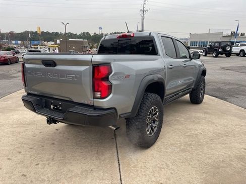 Used 2024 Chevrolet Colorado ZR2 w/ Safety Package image 8