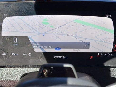 Used 2024 Chevrolet Traverse Z71 w/ Enhanced Driving Package image 22