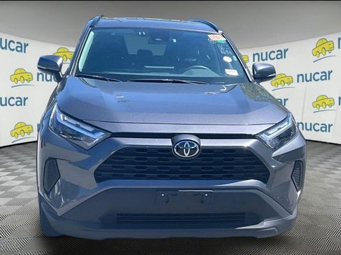 Used 2025 Toyota RAV4 XLE AWD/4WD image 2