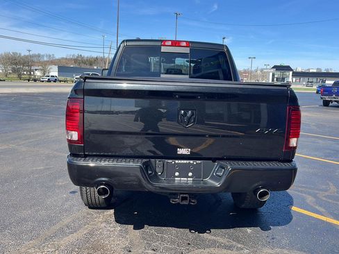 Used 2017 RAM 1500 Sport w/ Black Ram 1500 Sport Group image 4