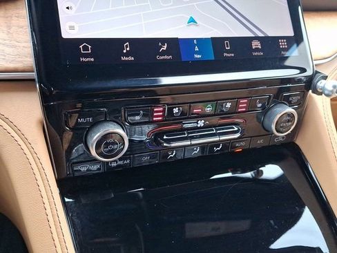 Certified 2023 Jeep Grand Cherokee L Summit AWD/4WD image 19