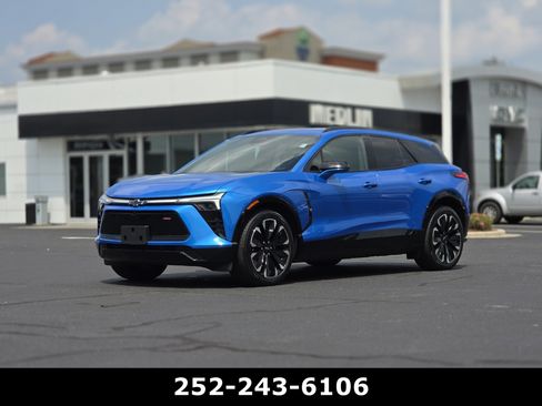 Used 2024 Chevrolet Blazer EV RS RWD image 3