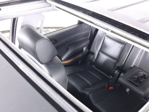 Used 2020 Chevrolet Suburban Premier AWD/4WD image 47