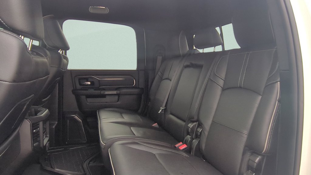 Used 2024 RAM 3500 Limited AWD/4WD image 10