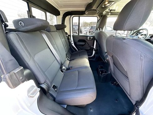 Used 2022 Jeep Gladiator Sport w/ Trailer Tow Package image 33