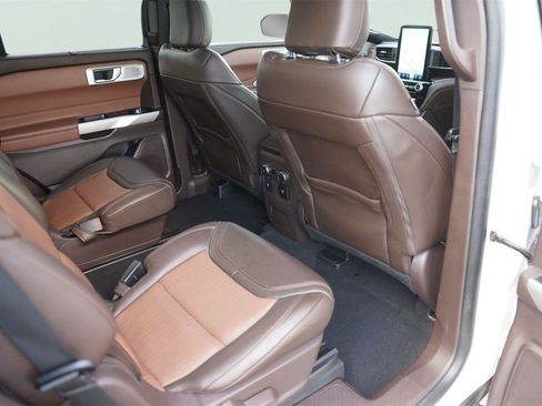 Used 2022 Ford Explorer King Ranch w/ Technology Package AWD/4WD image 15