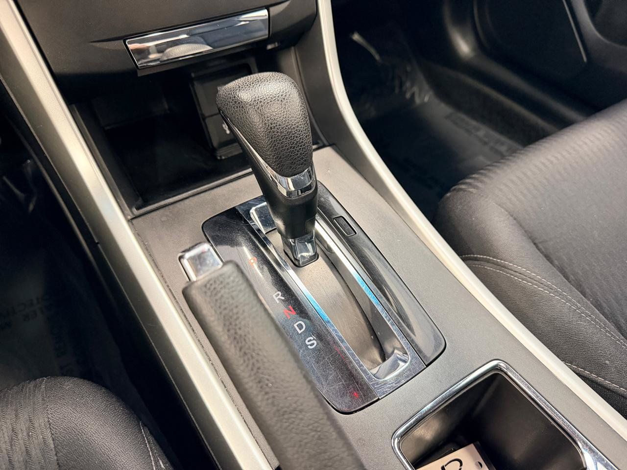 Used 2015 Honda Accord EX image 36