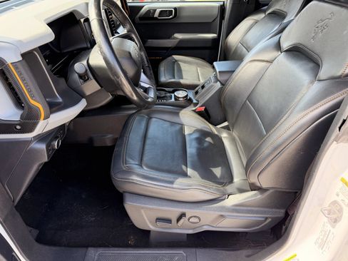 Used 2022 Ford Bronco Badlands AWD/4WD image 7