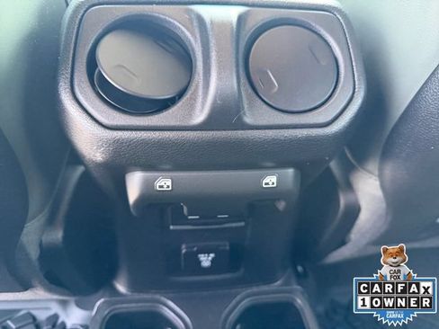 Used 2025 Jeep Gladiator Mojave AWD/4WD image 25