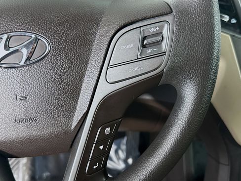 Used 2018 Hyundai Santa Fe Sport image 15