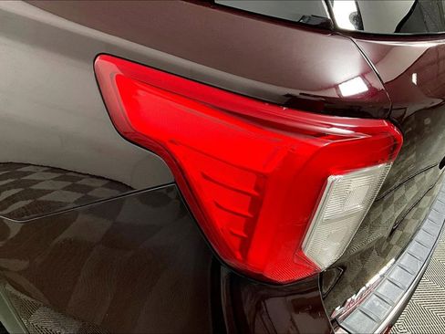 Used 2023 Ford Explorer Limited w/ Equipment Group 301A image 29