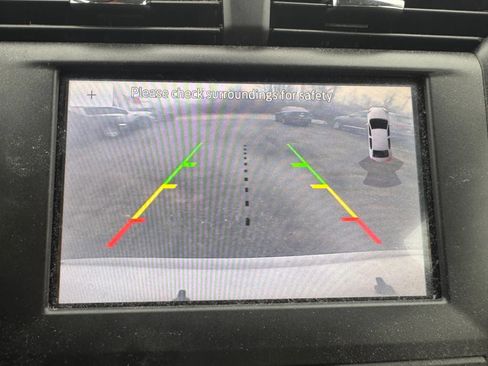 Used 2020 Ford Fusion SE w/ Equipment Group 151A image 16