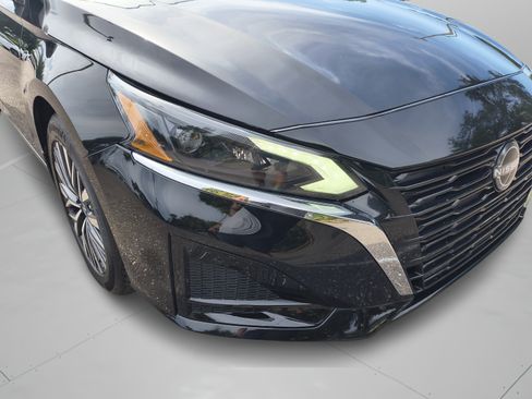 Certified 2023 Nissan Altima 2.5 SV FWD image 34