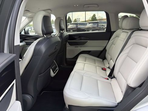 New 2026 Lincoln Nautilus Premier image 16