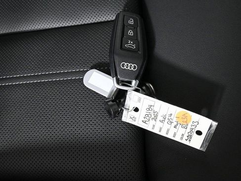 New 2025 Audi Q5 Premium Plus image 26