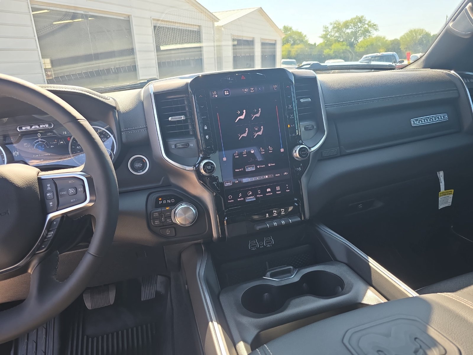 Used 2026 RAM 1500 Laramie w/ Night Edition AWD/4WD image 17