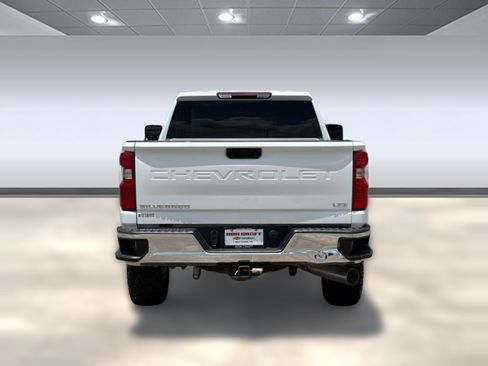 Used 2024 Chevrolet Silverado 2500 LT AWD/4WD image 10