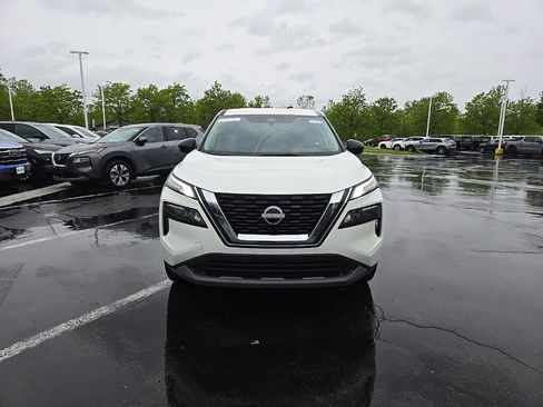 Used 2023 Nissan Rogue S AWD/4WD image 7