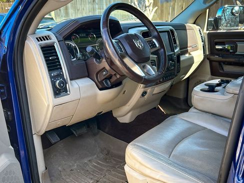 Used 2014 RAM 1500 Laramie image 20