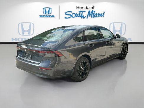 New 2025 Honda Accord SE image 6