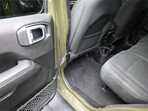 Used 2021 Jeep Wrangler Unlimited Sahara w/ Uconnect 4C Nav & Sound Group image 16