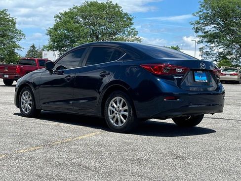 Used 2017 MAZDA MAZDA3 Sport w/ Preferred Equipment Package FWD image 5