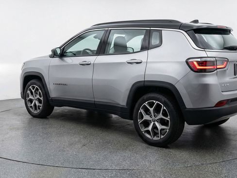 Used 2025 Jeep Compass Limited AWD/4WD image 6