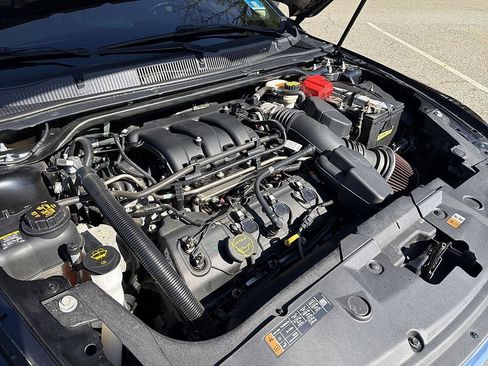 Used 2019 Ford Taurus SE FWD image 17